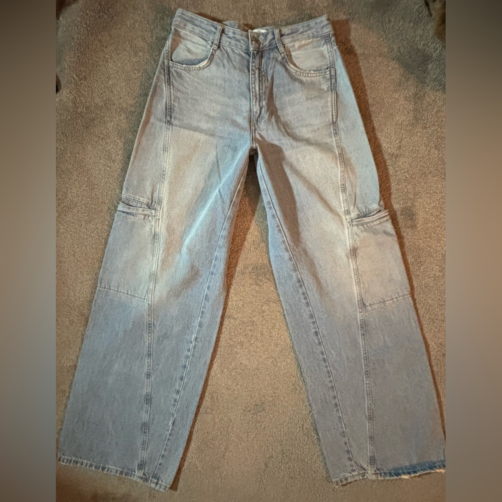 Zara Light Blue High-Rise Wide Leg Skater Style Jeans Size 6. W30, L34